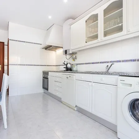 Downtown Lovers By Seewest *