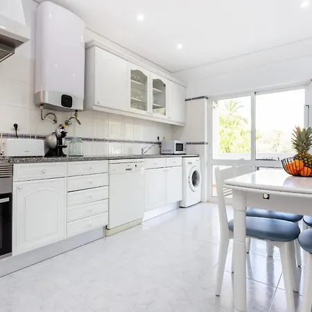 Downtown Lovers By Seewest